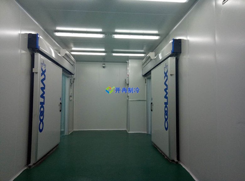 上海供应生鲜低温仓储施工安装总投资要多少钱  冷库门图片